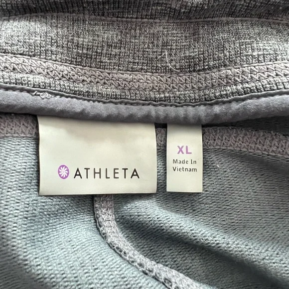 Athleta Downplay Sweat Shorts Gray Size Small XL - Picture 3 of 6